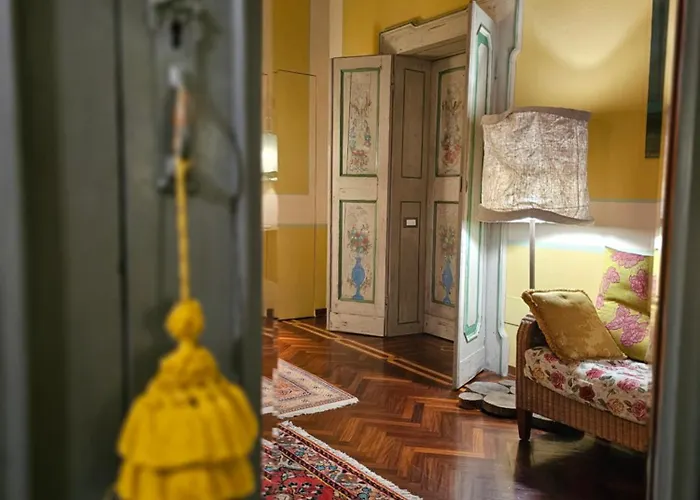 L'ape Regina פררה