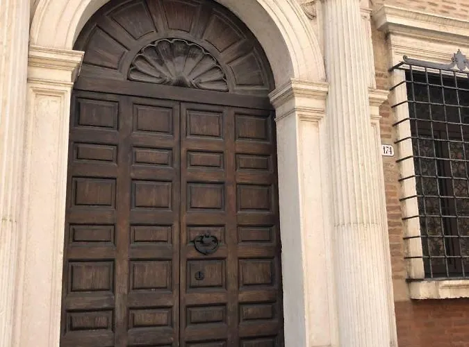 דירה L'ape Regina *