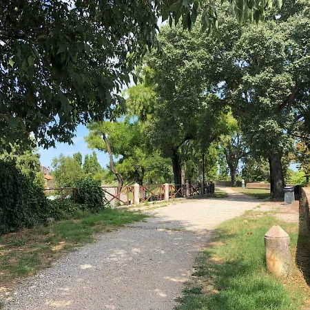 L'ape Regina Διαμέρισμα *