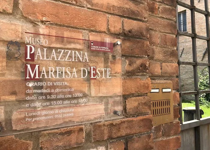 Apartment L'ape Regina Ferrara